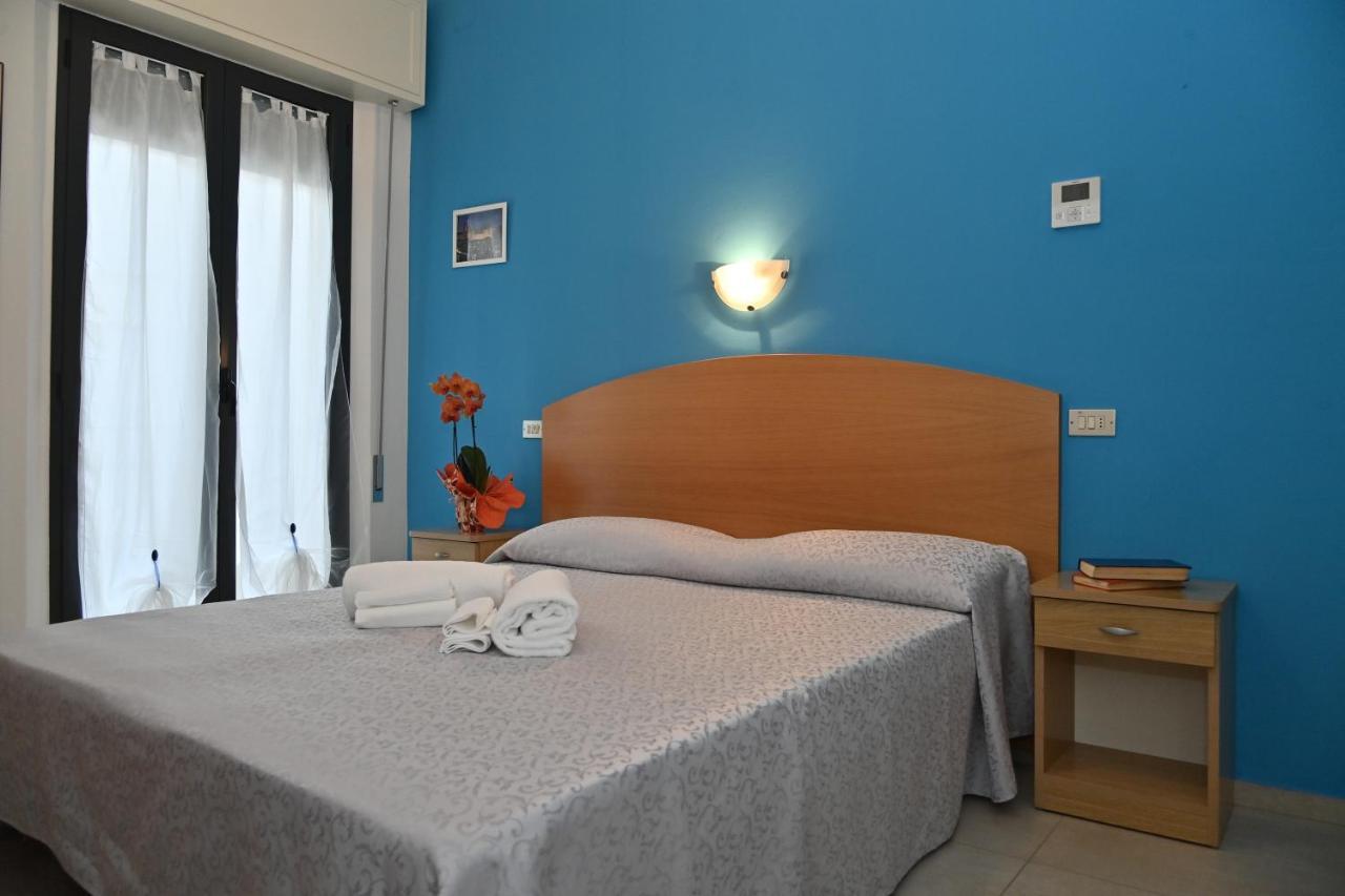 Hotel Italy Misano Adriatico Exterior photo